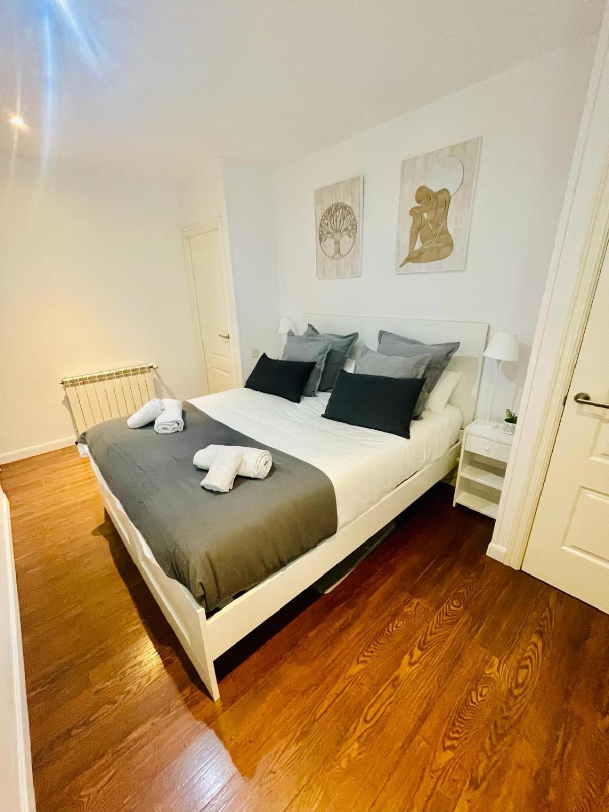 Cuatro Torres, Apto 2 Apartamento *